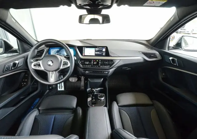 BMW Seria 1 118i M Sport