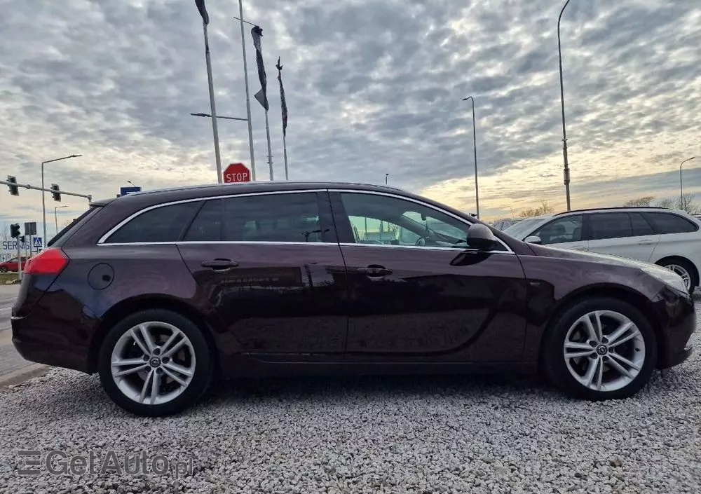 OPEL Insignia 