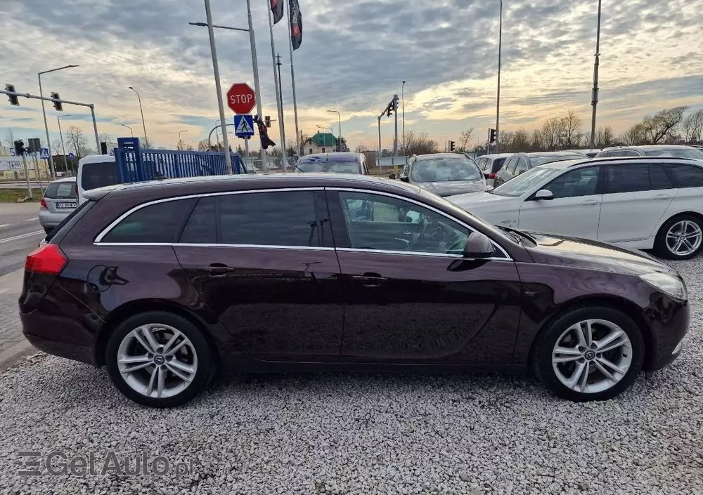 OPEL Insignia 