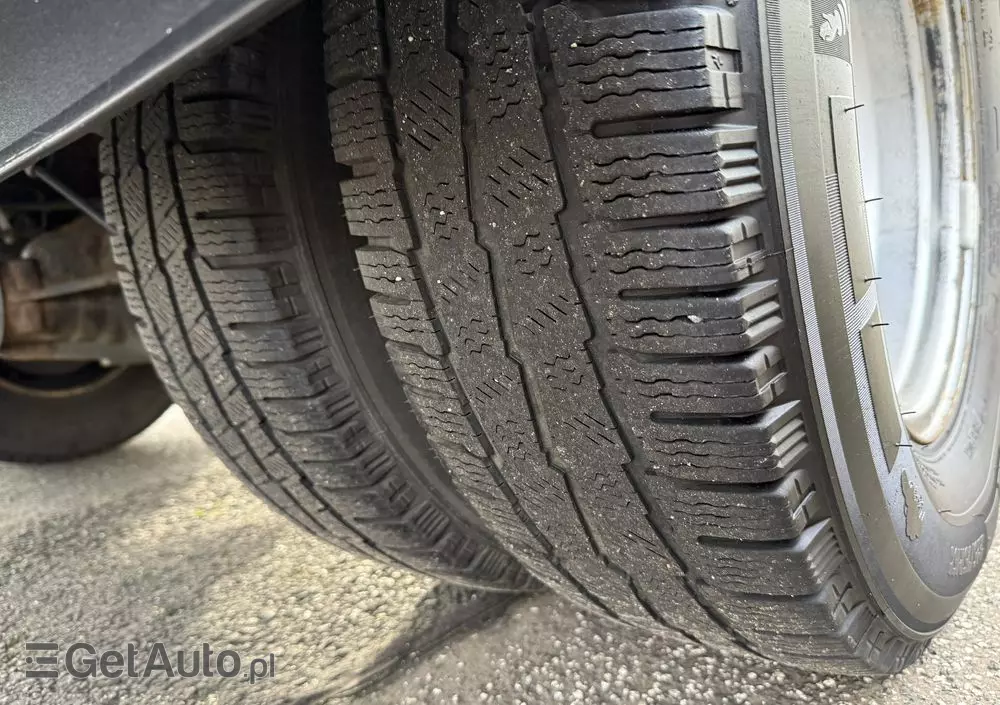 IVECO Daily 72-180/Automat Hi-Matic/kontener15 epalet/winda 1000kg/poduszki fabryczne/ 