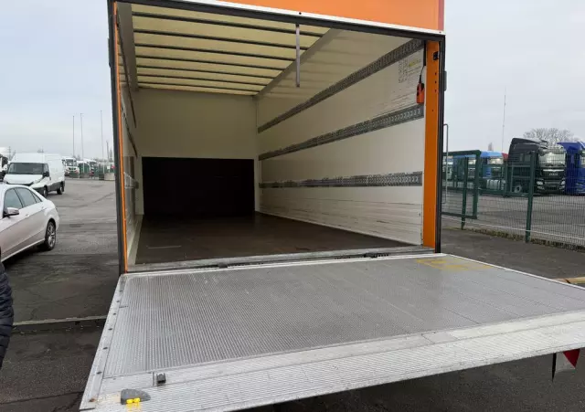 IVECO Daily 72-180/Automat Hi-Matic/kontener15 epalet/winda 1000kg/poduszki fabryczne/ 