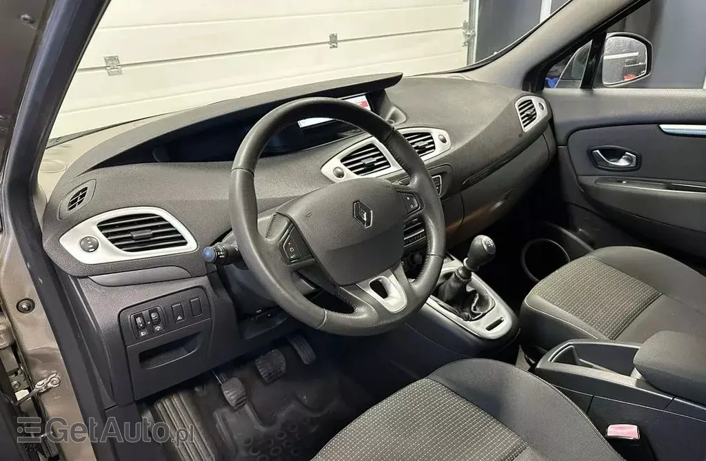 RENAULT Grand Scenic 