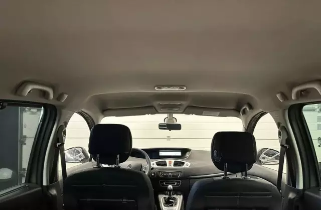 RENAULT Grand Scenic 