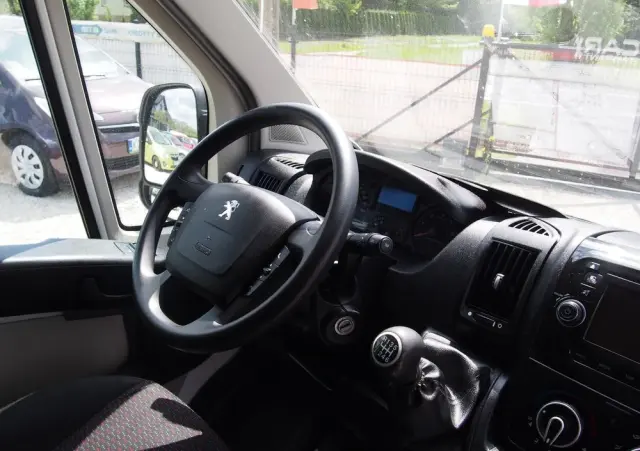 PEUGEOT Boxer 