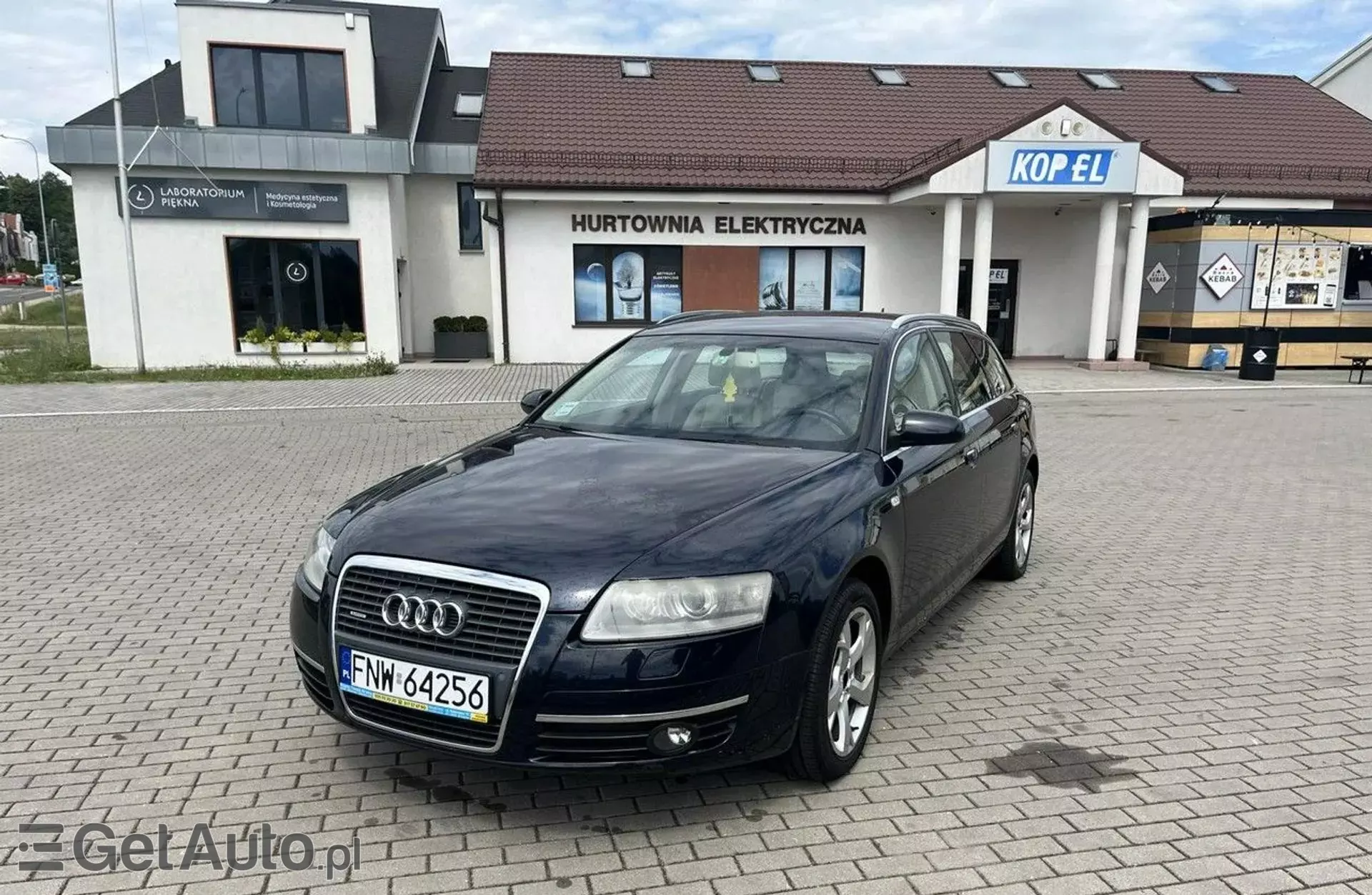 AUDI A6 