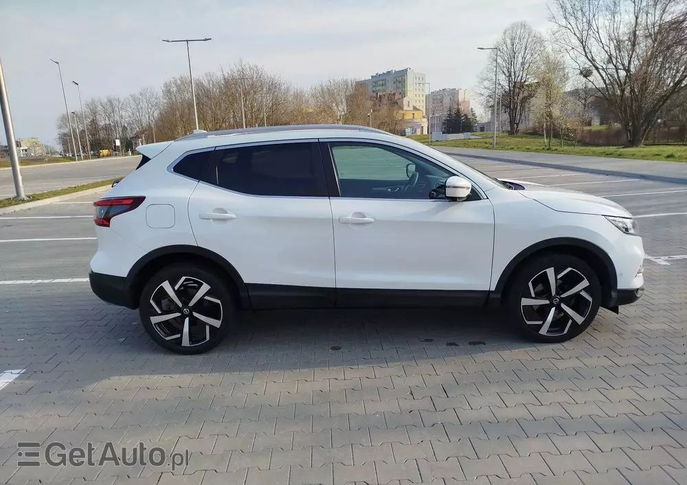 NISSAN Qashqai 1.2 DIG-T Tekna Xtronic