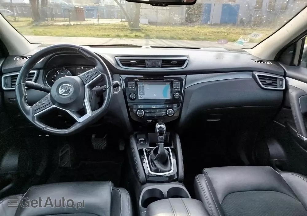 NISSAN Qashqai 1.2 DIG-T Tekna Xtronic