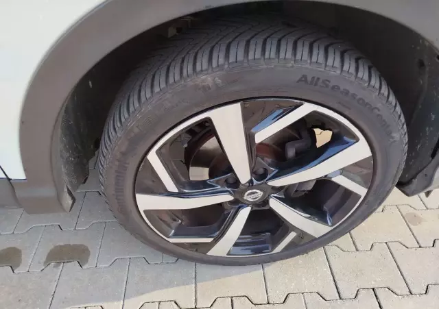 NISSAN Qashqai 1.2 DIG-T Tekna Xtronic