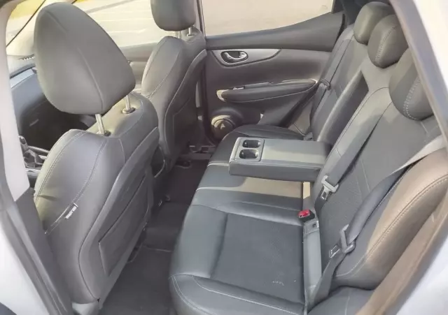 NISSAN Qashqai 1.2 DIG-T Tekna Xtronic