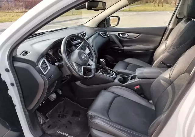 NISSAN Qashqai 1.2 DIG-T Tekna Xtronic