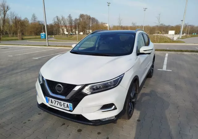 NISSAN Qashqai 1.2 DIG-T Tekna Xtronic