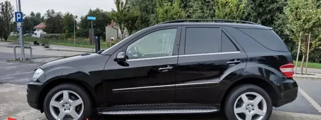 MERCEDES-BENZ Klasa M 