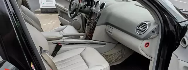 MERCEDES-BENZ Klasa M 