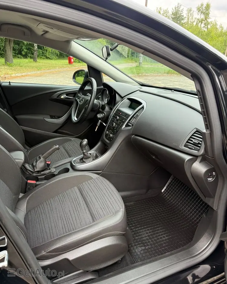 OPEL Astra 1.4 T Essentia