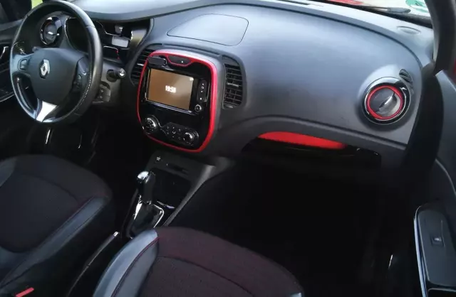 RENAULT Captur 