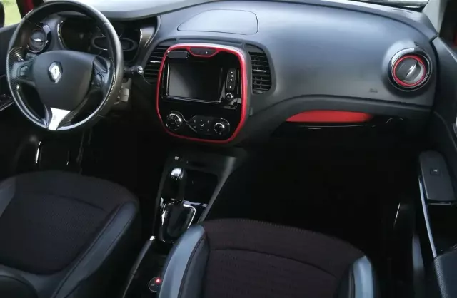 RENAULT Captur 