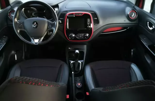 RENAULT Captur 