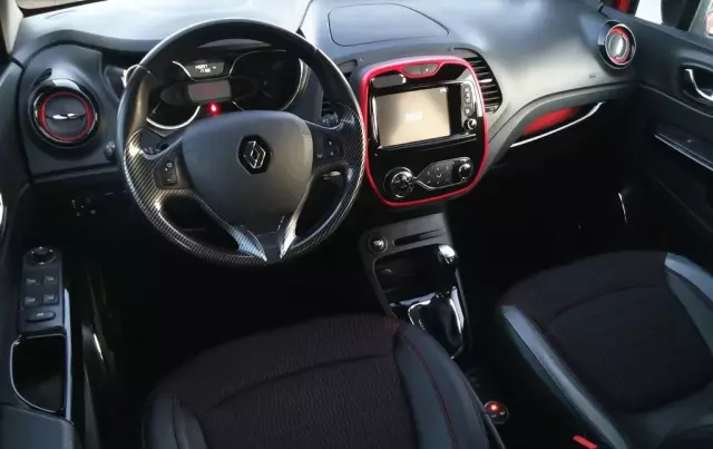 RENAULT Captur 