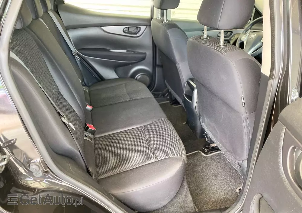 NISSAN Qashqai 1.2 DIG-T Acenta