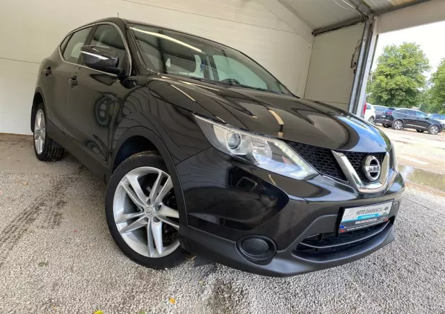 NISSAN Qashqai 1.2 DIG-T Acenta