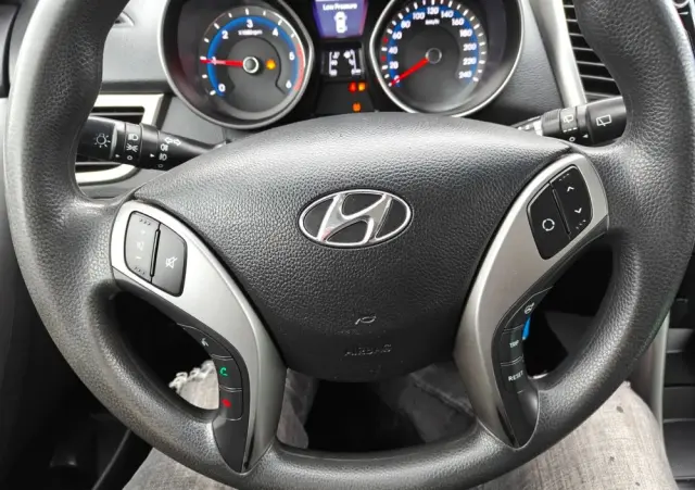 HYUNDAI I30 1.6 CRDi Comfort