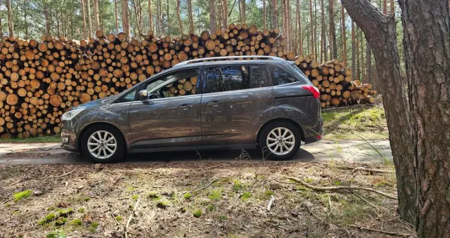 FORD Grand C-MAX 1.5 TDCi Start-Stopp-System Titanium