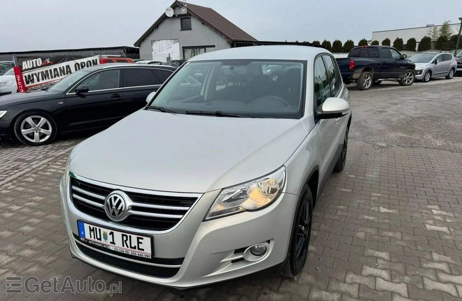 VOLKSWAGEN Tiguan 