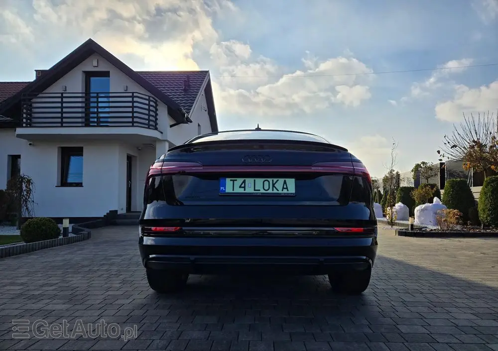 AUDI E-tron 55 Quattro S Line