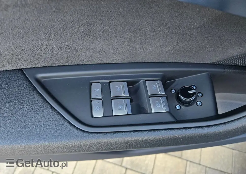 AUDI E-tron 55 Quattro S Line