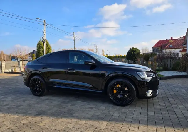 AUDI E-tron 55 Quattro S Line