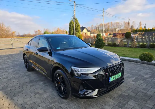 AUDI E-tron 55 Quattro S Line