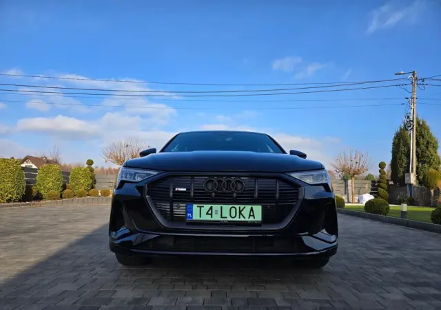 AUDI E-tron 55 Quattro S Line