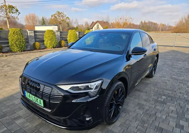 AUDI E-tron 55 Quattro S Line