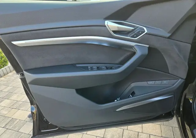 AUDI E-tron 55 Quattro S Line