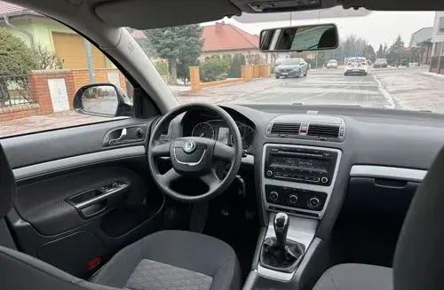 SKODA Octavia 