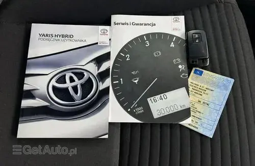 TOYOTA Yaris 