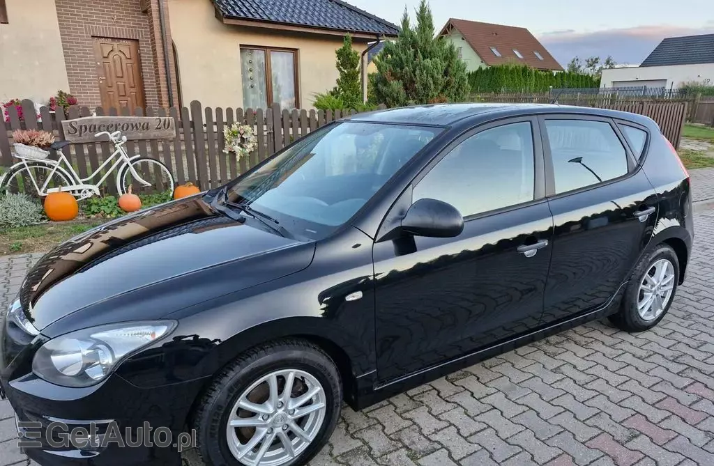 HYUNDAI I30 1.4 (109 KM)