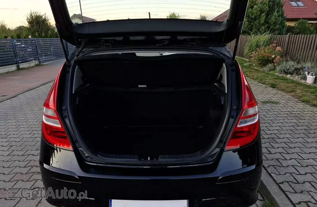 HYUNDAI I30 1.4 (109 KM)