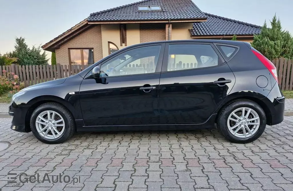 HYUNDAI I30 1.4 (109 KM)