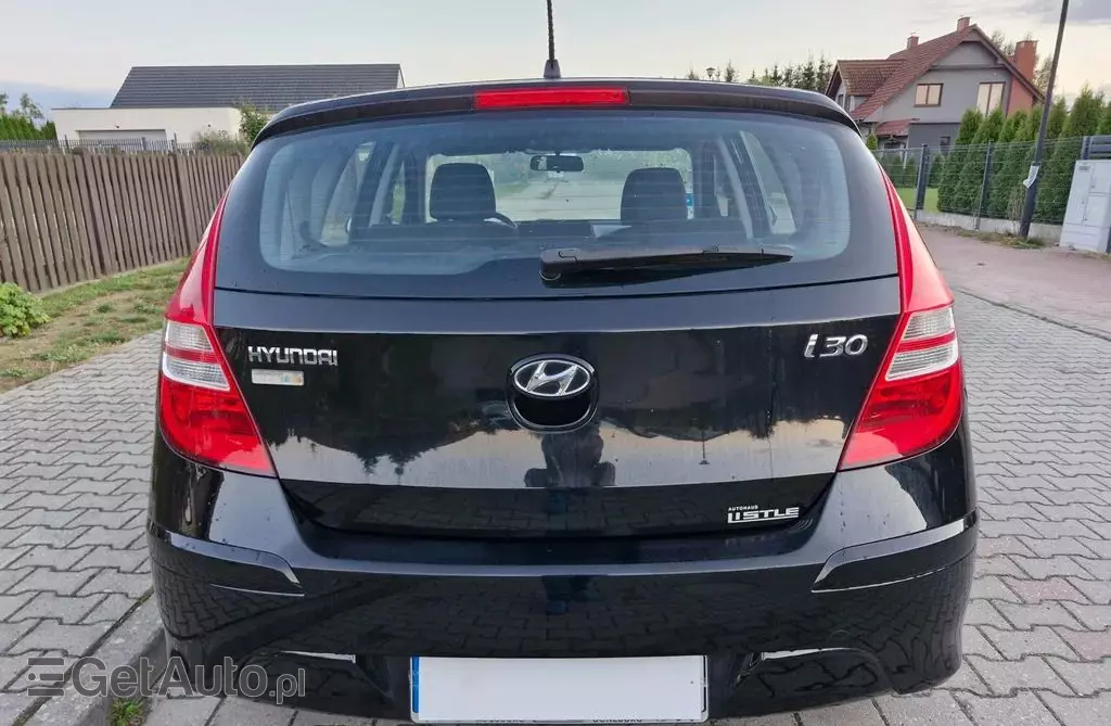 HYUNDAI I30 1.4 (109 KM)