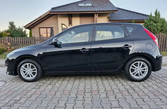 HYUNDAI I30 1.4 (109 KM)