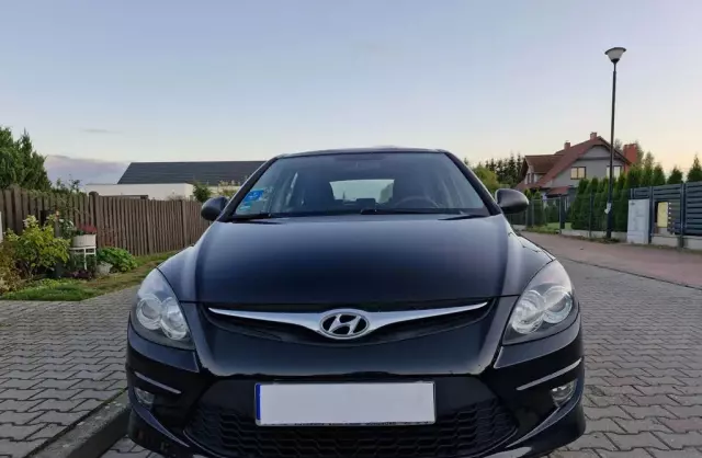 HYUNDAI I30 1.4 (109 KM)