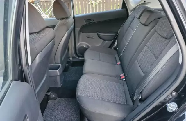 HYUNDAI I30 1.4 (109 KM)