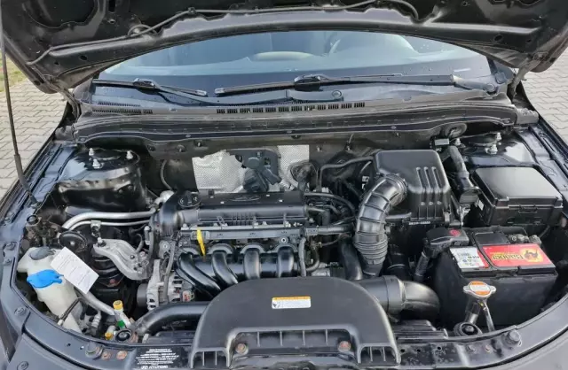 HYUNDAI I30 1.4 (109 KM)