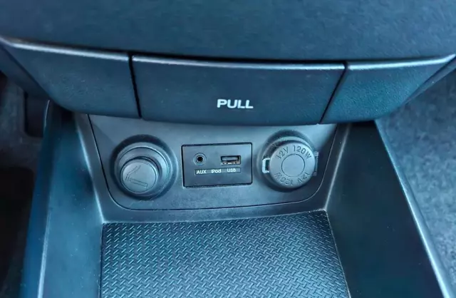 HYUNDAI I30 1.4 (109 KM)