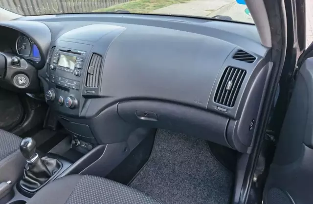 HYUNDAI I30 1.4 (109 KM)