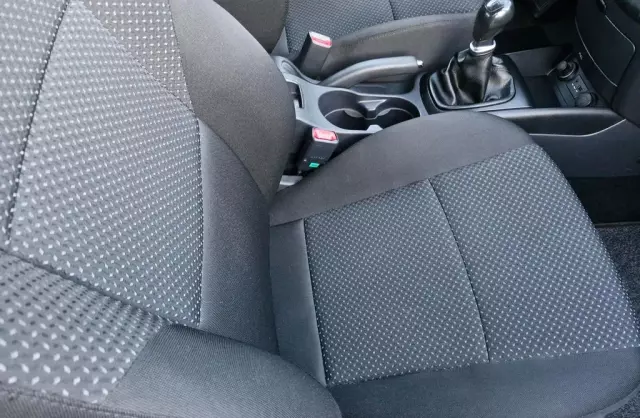 HYUNDAI I30 1.4 (109 KM)