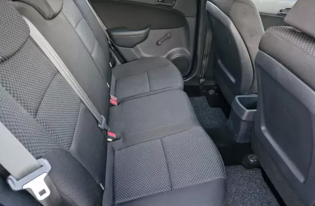 HYUNDAI I30 1.4 (109 KM)