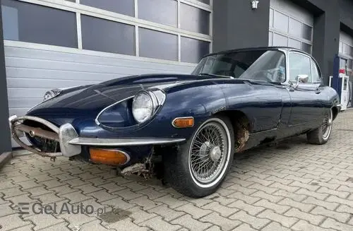 JAGUAR E-type 