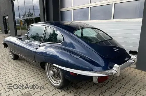 JAGUAR E-type 